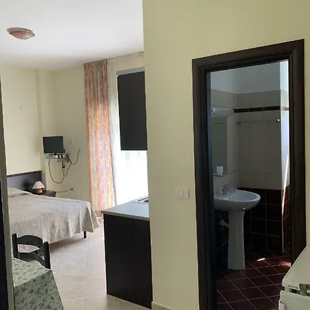 Eleana Apartment